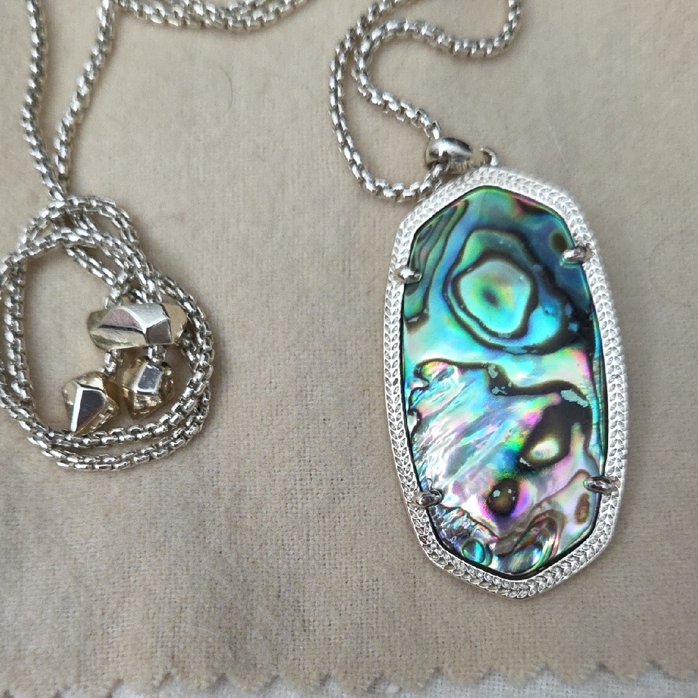 Kendra Scott Reid Abalone Pendant Necklace - Picture 2 of 5